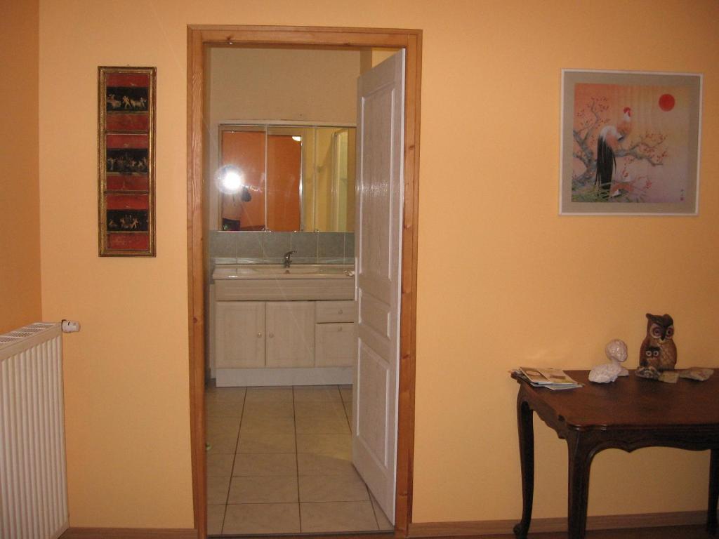Chez Robert Et Catherine Dompierre-sur-Mont Phòng bức ảnh